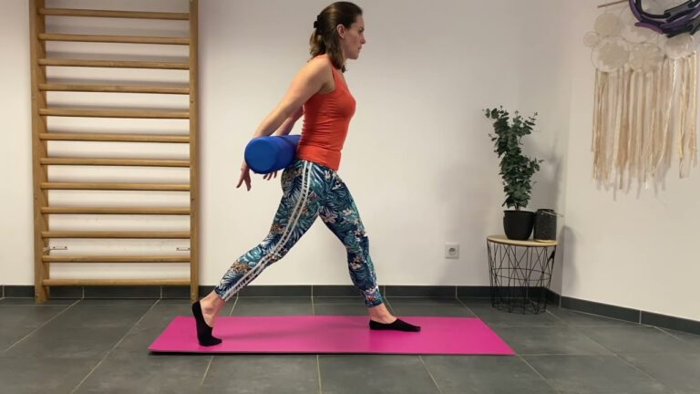 🌟Équilibre et Renforcement: Séance Pilates avec Foam Roller 💪🌀